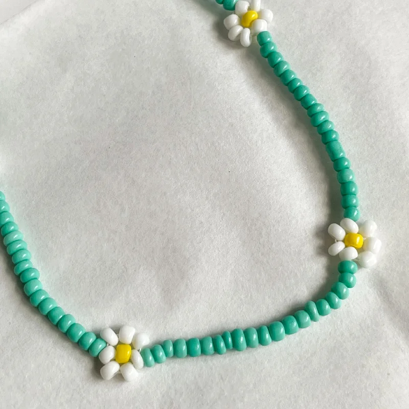 Aqua Daisy Bead Necklace