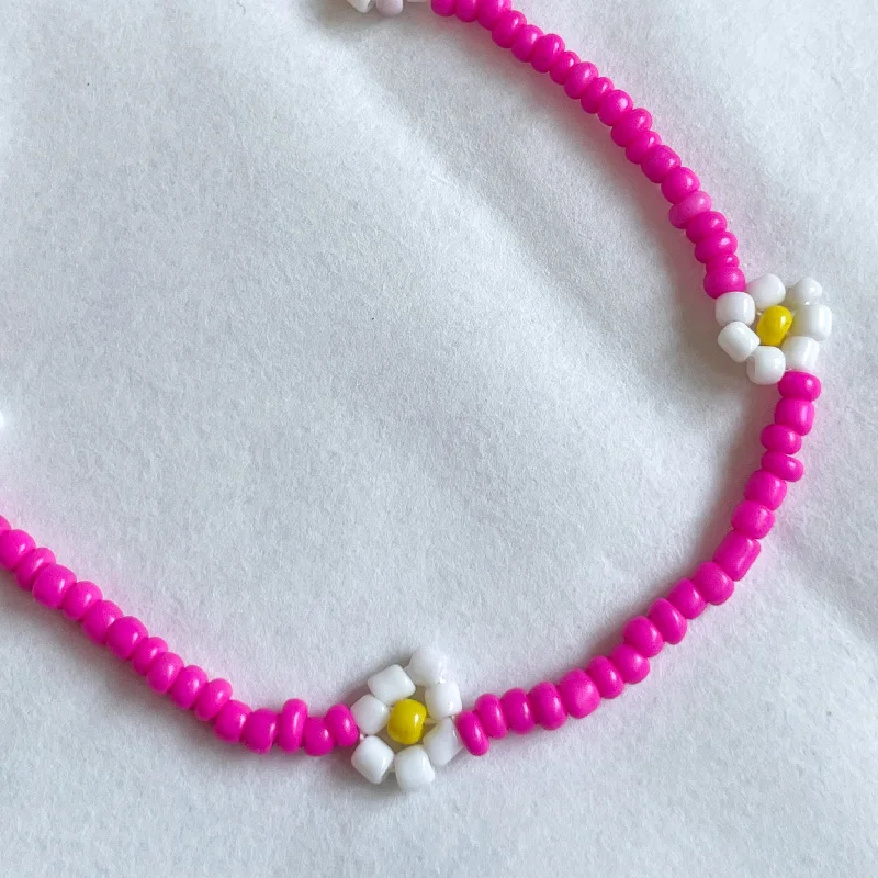 Pink Daisy Bead Necklace