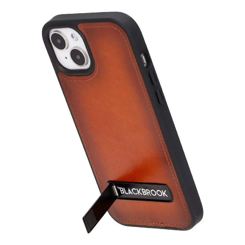 Reed iPhone 15 Snap-On with Stand Case, Burnished Tan